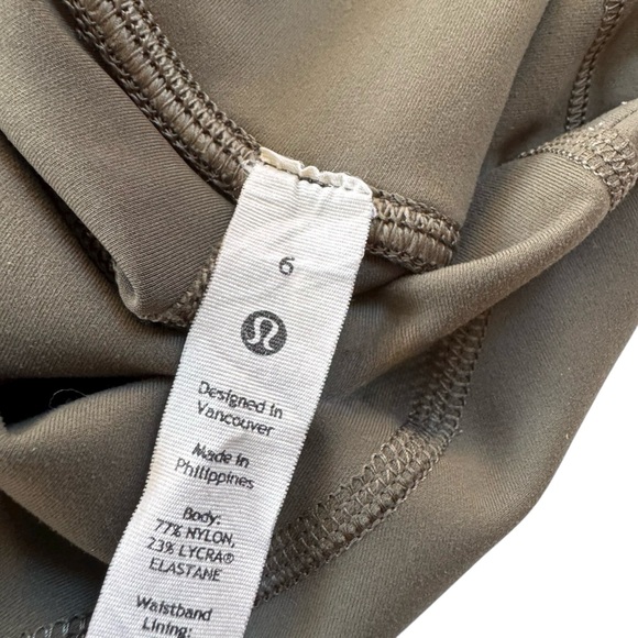 Lululemon Wunder Train High Rise Tight Legging with Pockets 25" Grey Sage Size 6 - Picture 9 of 10